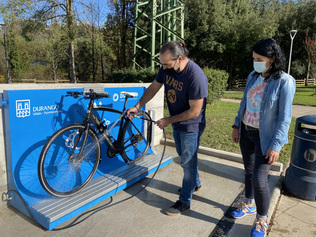 Instal·lació Auto-neteja Bicicletes &quot;Neteja bicis&quot; (mínim 2 unitats) Parc Pollancreda