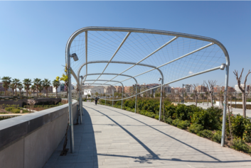 Sombra puente calle Vallseca con C-16